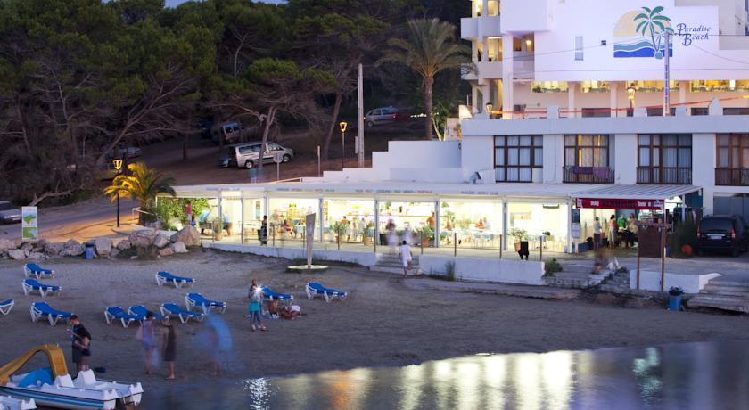 Отель Apartamentos Club Paradise Beach