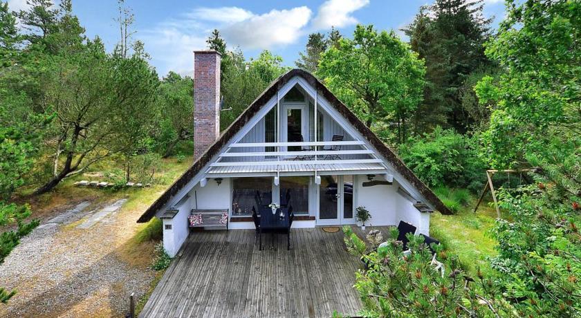 Апартаменты Holiday home Houstrup Hojsvejnorre Nebel
