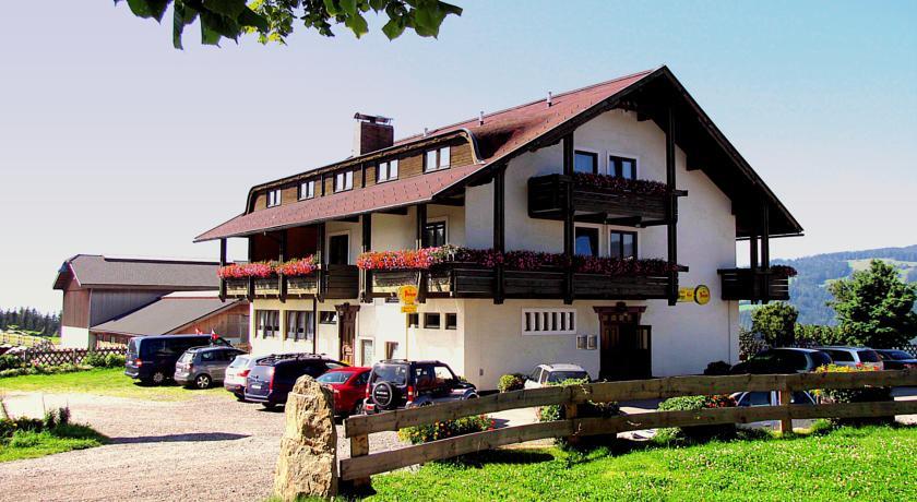 Отель Hotel-Gasthof Deixelberger