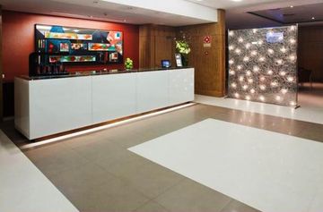 Отель Lisboa Almada Hotel