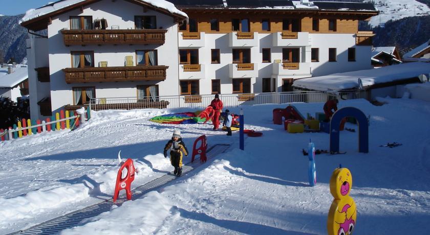 Отель Kinderhotel Laderhof