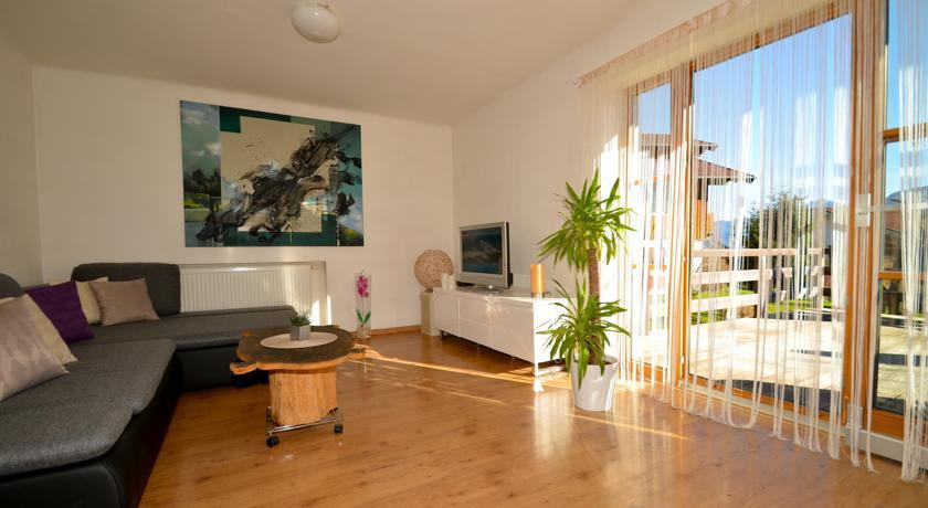 Апартаменты Apartmenthouse Mountain Panorama near Kaprun