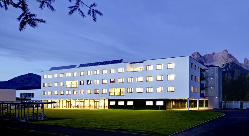 Хостел Alm 34 Hostel