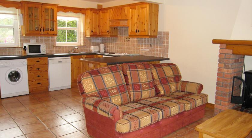 Вилла Dalewood Holiday Homes