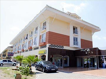 Отель Aura Resort