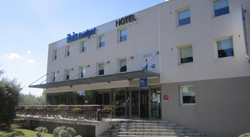 Отель ibis budget Pertuis