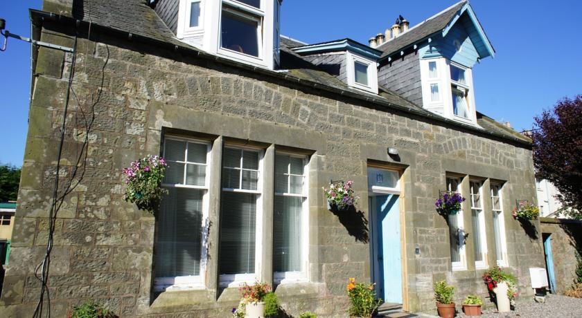 Апартаменты River View Cottage