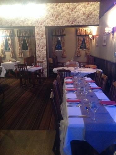 Отель Plough Inn