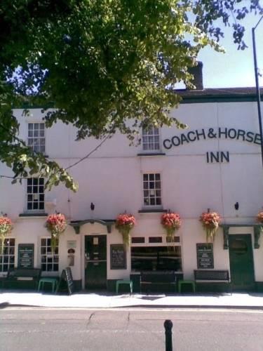 Отель The Coach and Horses Inn