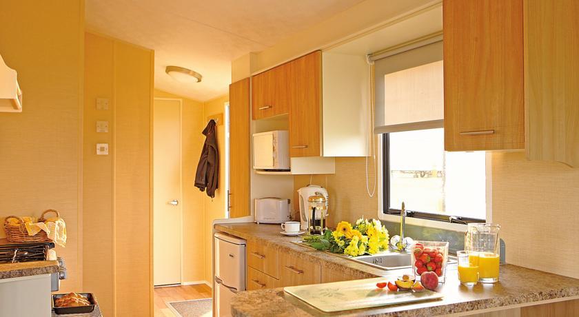 Вилла Three-Bedroom Villa Seton Sands