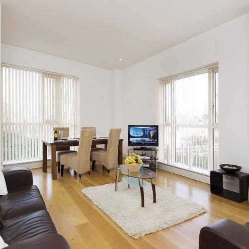 Canary Wharf Luxury Riverside Apartments