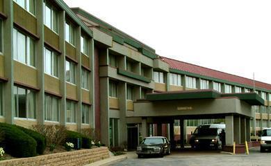 Отель Best Western Plus Chicago Hillside