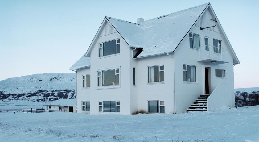 Мини-отель Mengi Kjarnholt Bed & Breakfast