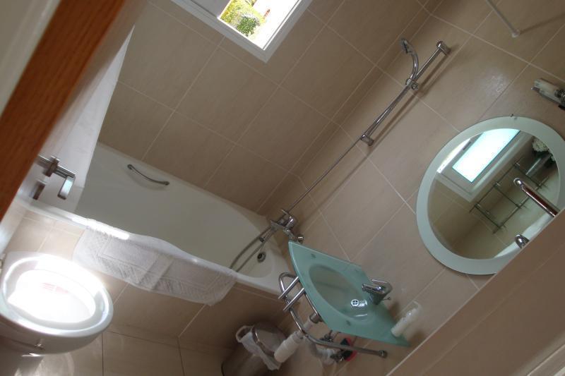 Holmes Place Complex Apartment No 9