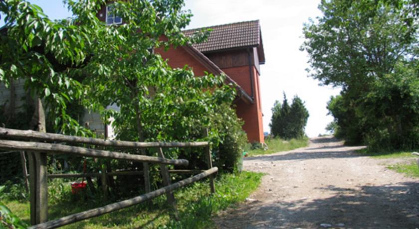 Отель Tika Farmstay