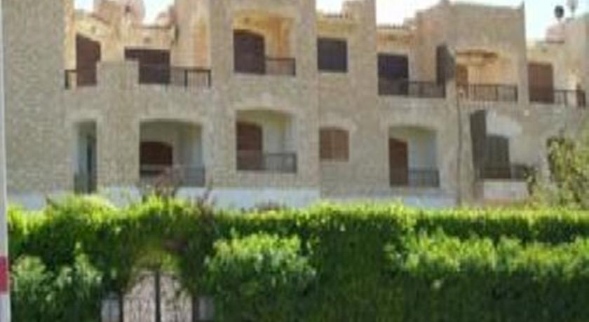 Three-Bedroom Apartment in Marina 4 - Unit 565