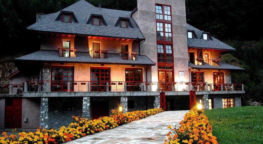 Отель Hotel Ozon