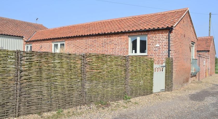 Апартаменты Mere Farm Barns
