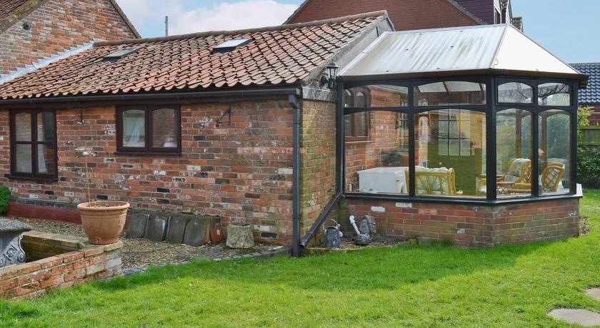 Апартаменты Elm Barn View