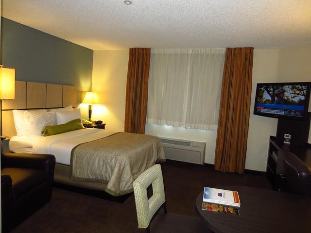 Отель Candlewood Suites OC Airport-Irvine West