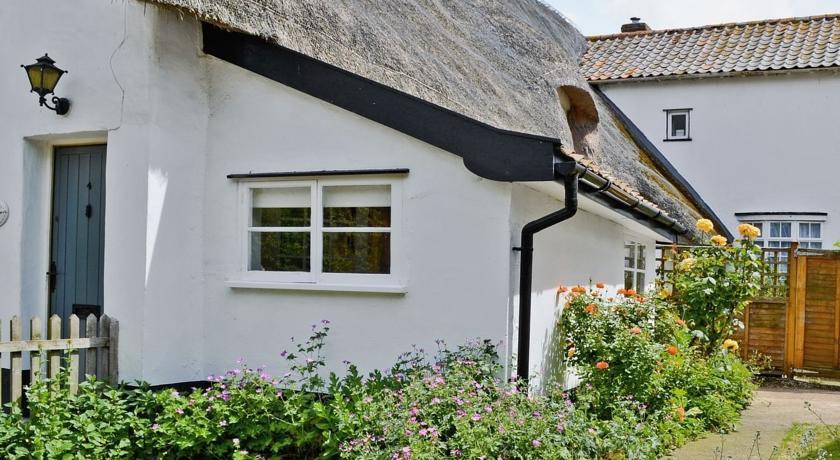 Апартаменты Old Queens Head Cottage