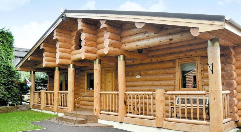 Апартаменты Fir Tree Lodge