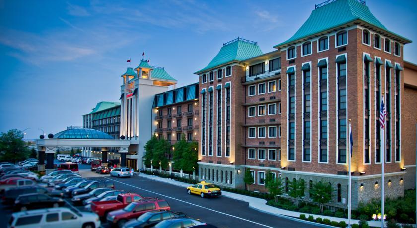 Отель Crowne Plaza Louisville Airport Kentucky Expo Center