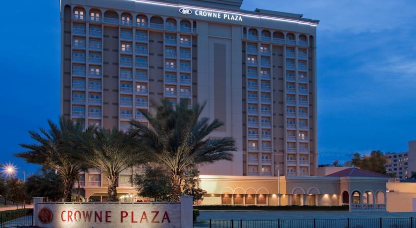 Отель Crowne Plaza Hotel Downtown