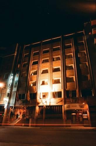 Апартаменты Camparan Suites