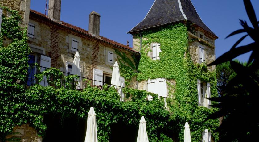 Апартаменты Chateau Camp del Saltre