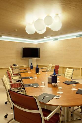 Отель Atahotel Varese