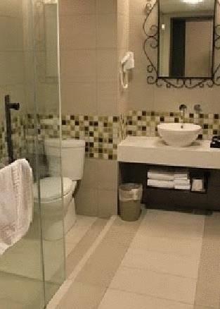 Отель Avillion Admiral Cove