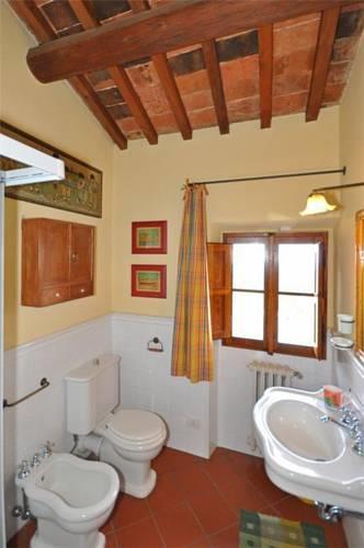 Апартаменты Holiday home in Cantagrillo with Seasonal Pool
