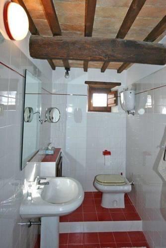 Апартаменты Holiday home in Cortona with Seasonal Pool II