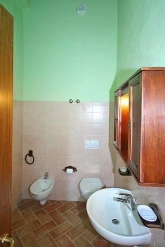 Апартаменты Apartment in Montelopio with Seasonal Pool