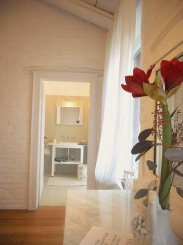 Мини-отель Bed & Breakfast Canova