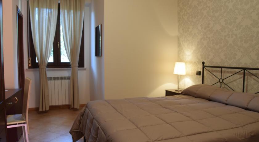 Отель Hotel Il boschetto
