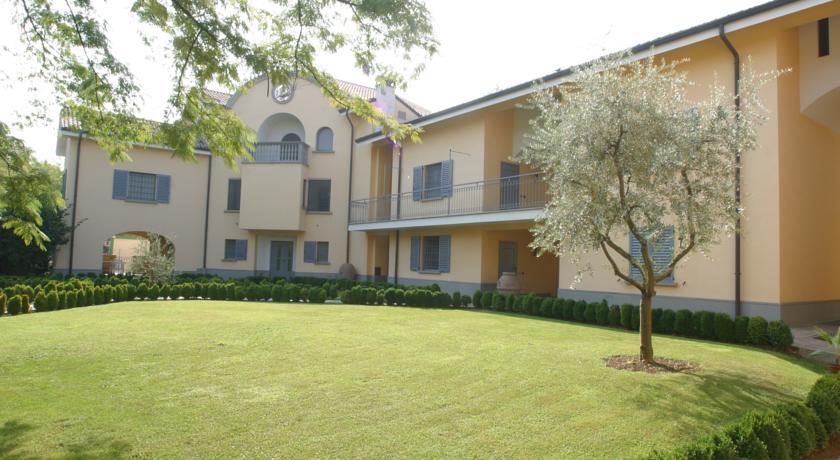 Апартаменты Borgo delle Rondini Residence