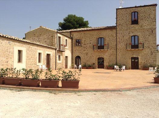 Отель La Fattoria Siciliana