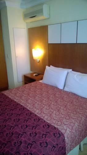 Отель Best Western Dubai Macae