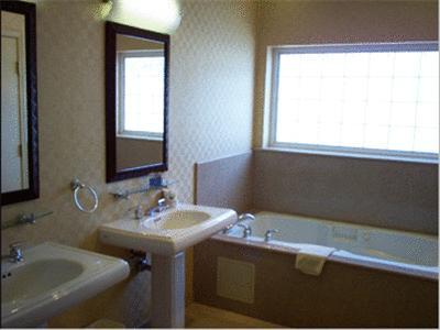 Отель Best Western PLUS All Suites Inn