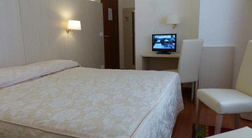 Отель Albergo Ristorante Canin