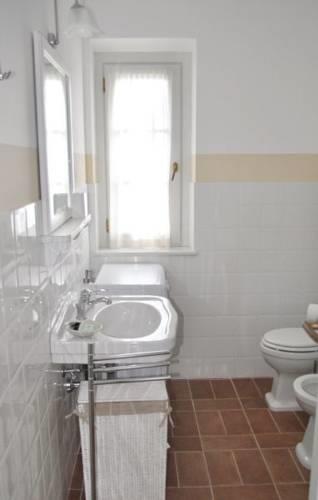 Апартаменты Holiday home Tarquinia -VT- with a Fireplace 202