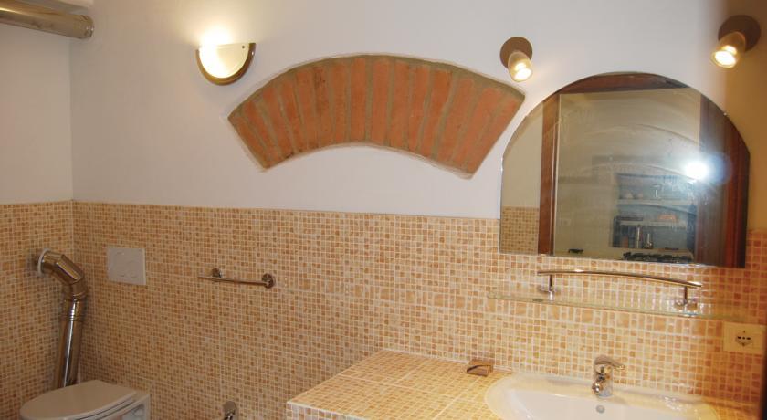 Апартаменты Holiday home Tavarnelle Val di Pesa with Outdoor Swimming Pool 214