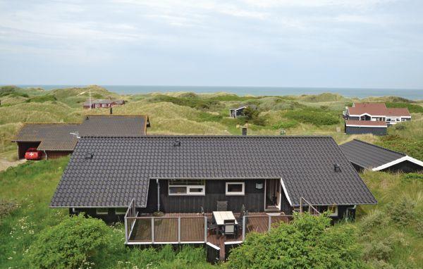Апартаменты Holiday home Lokken 38 with Hot tub
