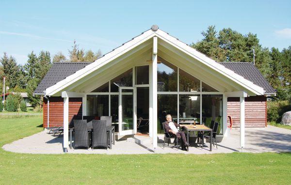 Апартаменты Holiday home Rodby 24 with Hot tub