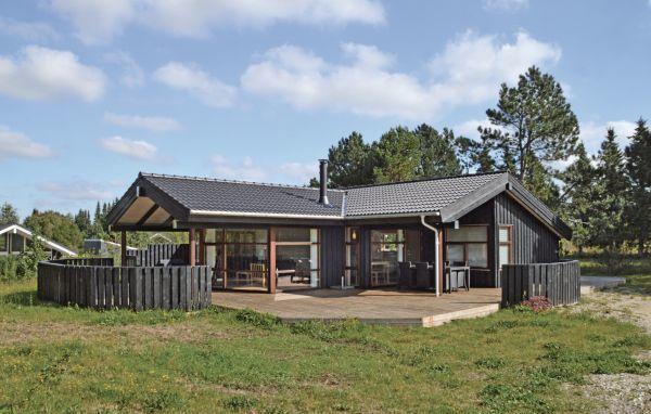 Апартаменты Holiday home Logstor 41 with Hot tub