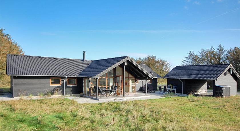 Апартаменты Holiday home Løkken 264 with Sauna and Terrace
