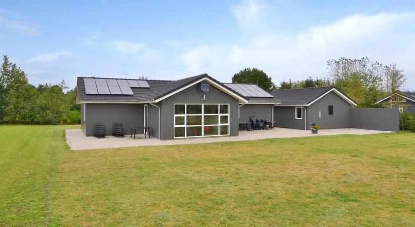 Апартаменты Holiday home Højslev 675 with Terrace