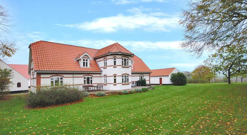 Апартаменты Holiday home Farsø 680 with Terrace